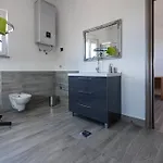 Apartment With Pool 992