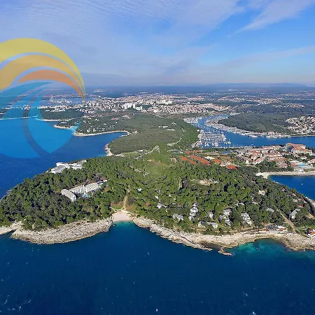 Apartamento With Pool 992 Pula