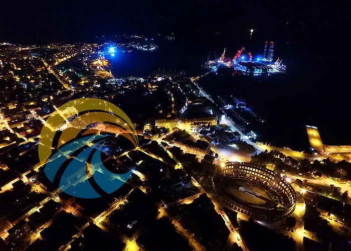 With Pool 992 * Pula