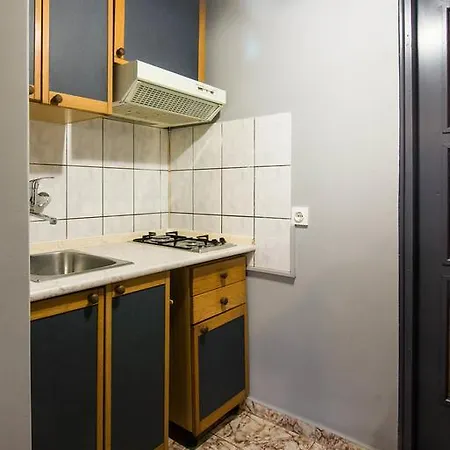 With Pool 992 풀라