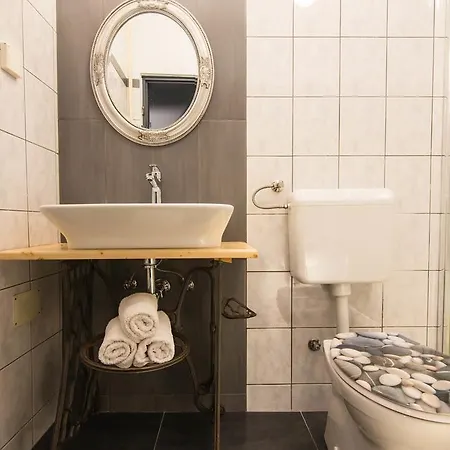 아파트 With Pool 992 *