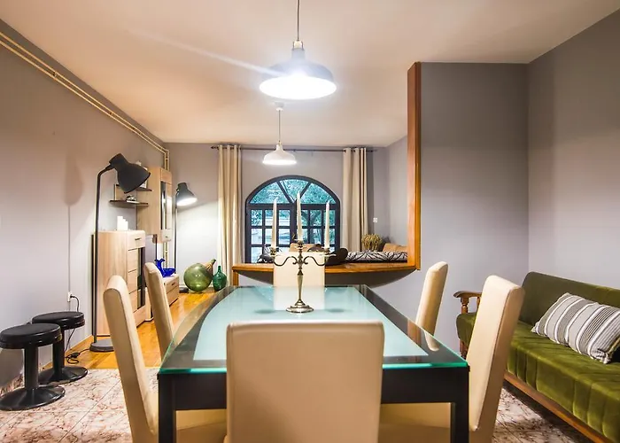 With Pool 992 Lejlighed *