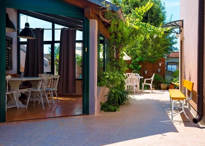 Lejlighed With Pool 992 *