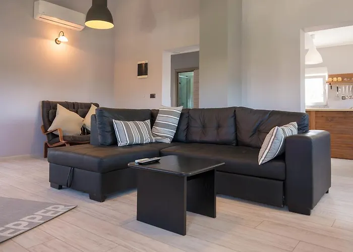 Apartmán With Pool 992 *