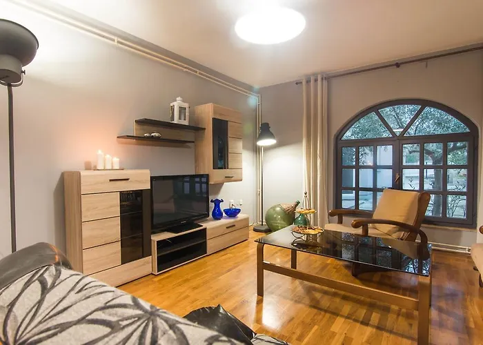 Apartment With Pool 992 Pula