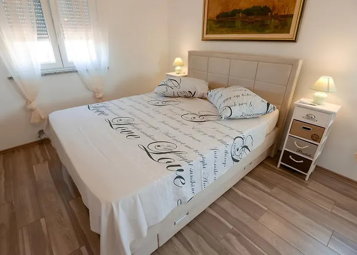 With Pool 992 Apartment